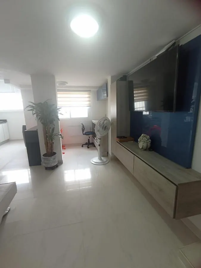 Daire Apartamento En Edificio Juviper Cartagena